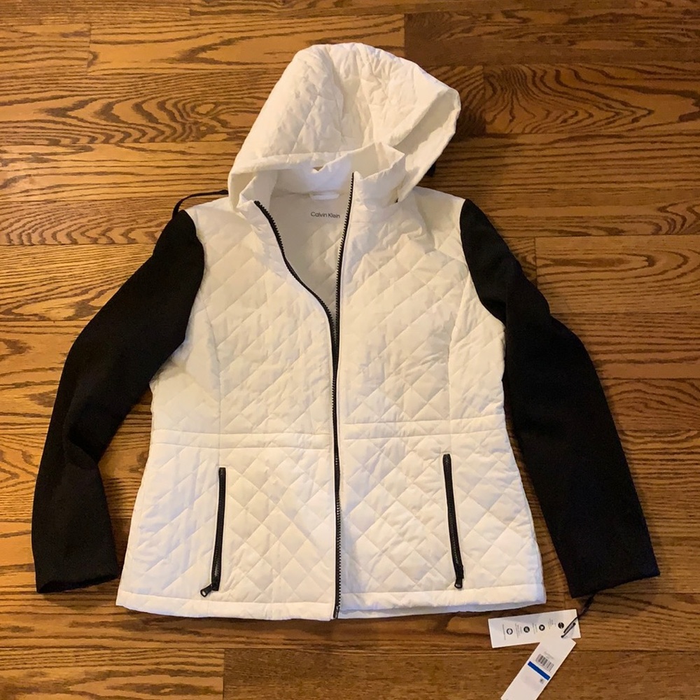 NWT Calvin Klein jacket size XL.